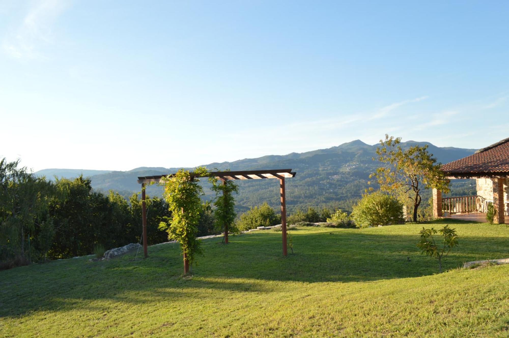 Airinos De Mondariz Villa Bagian luar foto